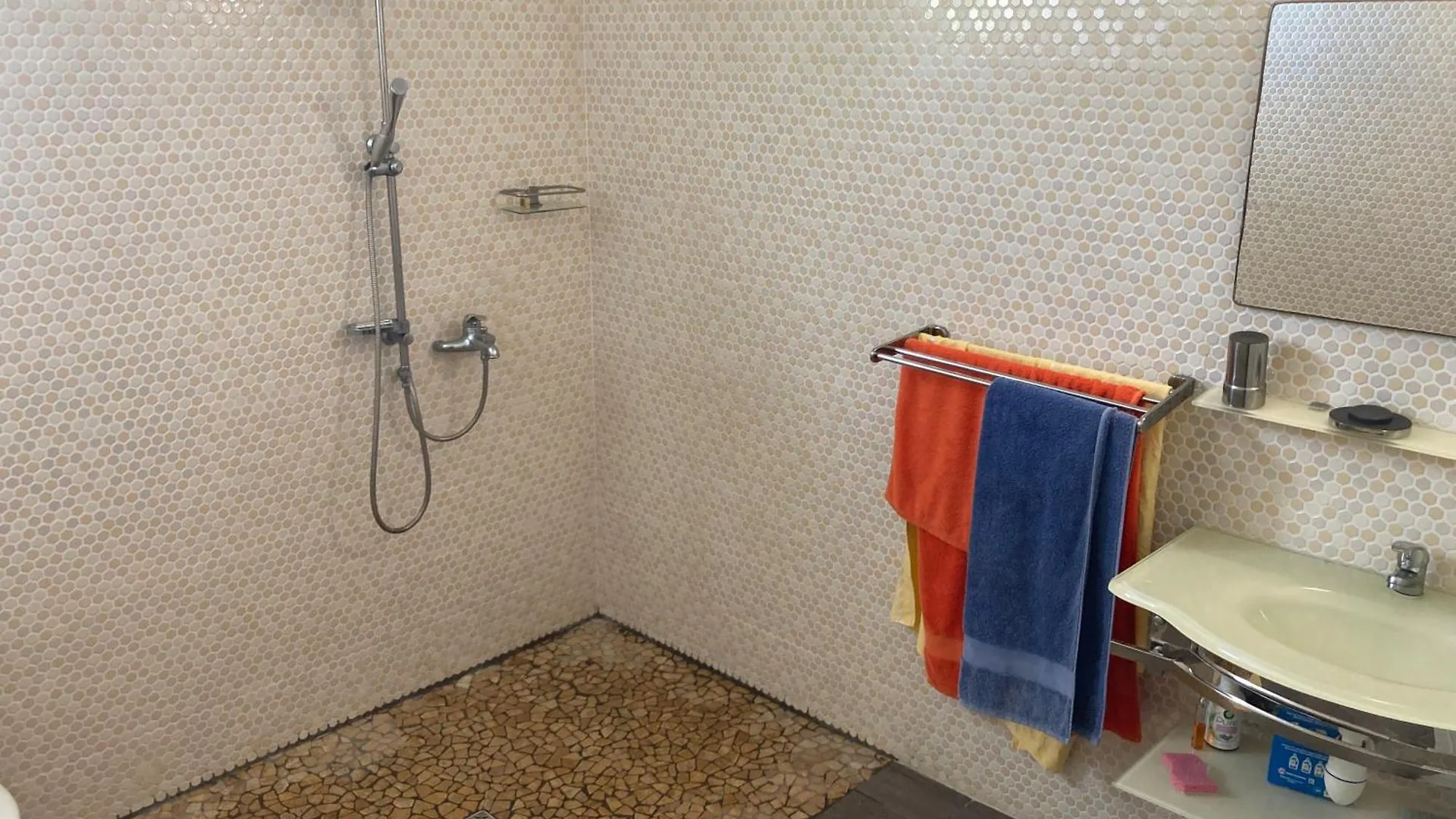 Bungalow Rouge Капестер-Бель-О Апартаменты
